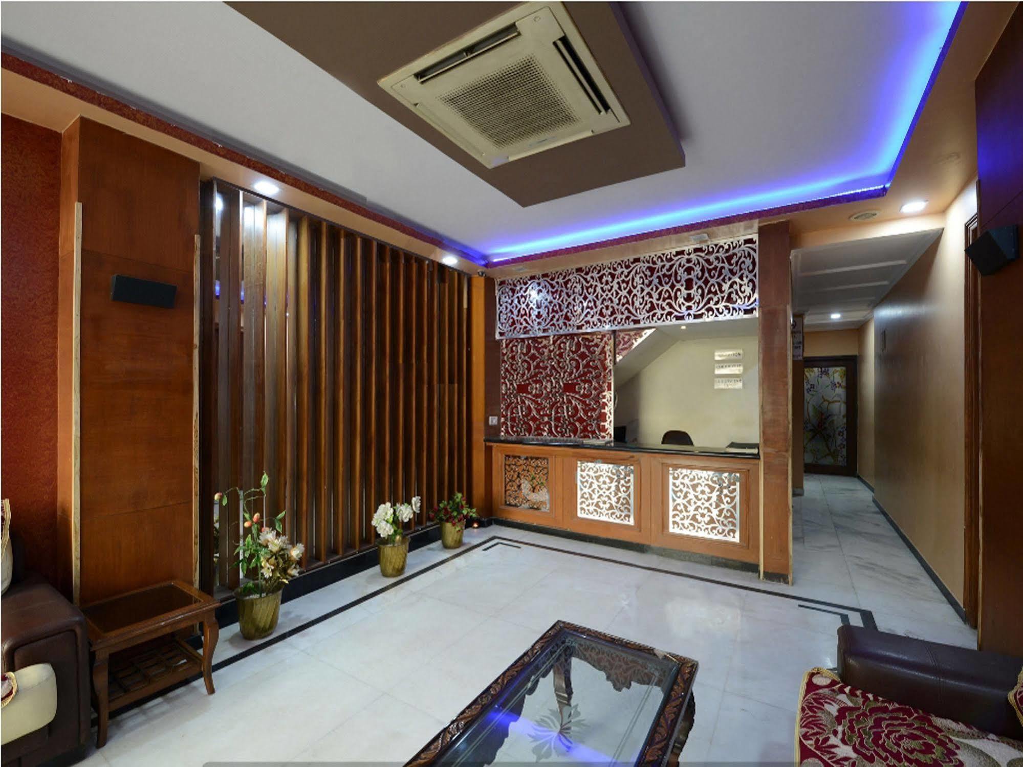 Airport Hotel Vishal Residency New Delhi Exterior photo